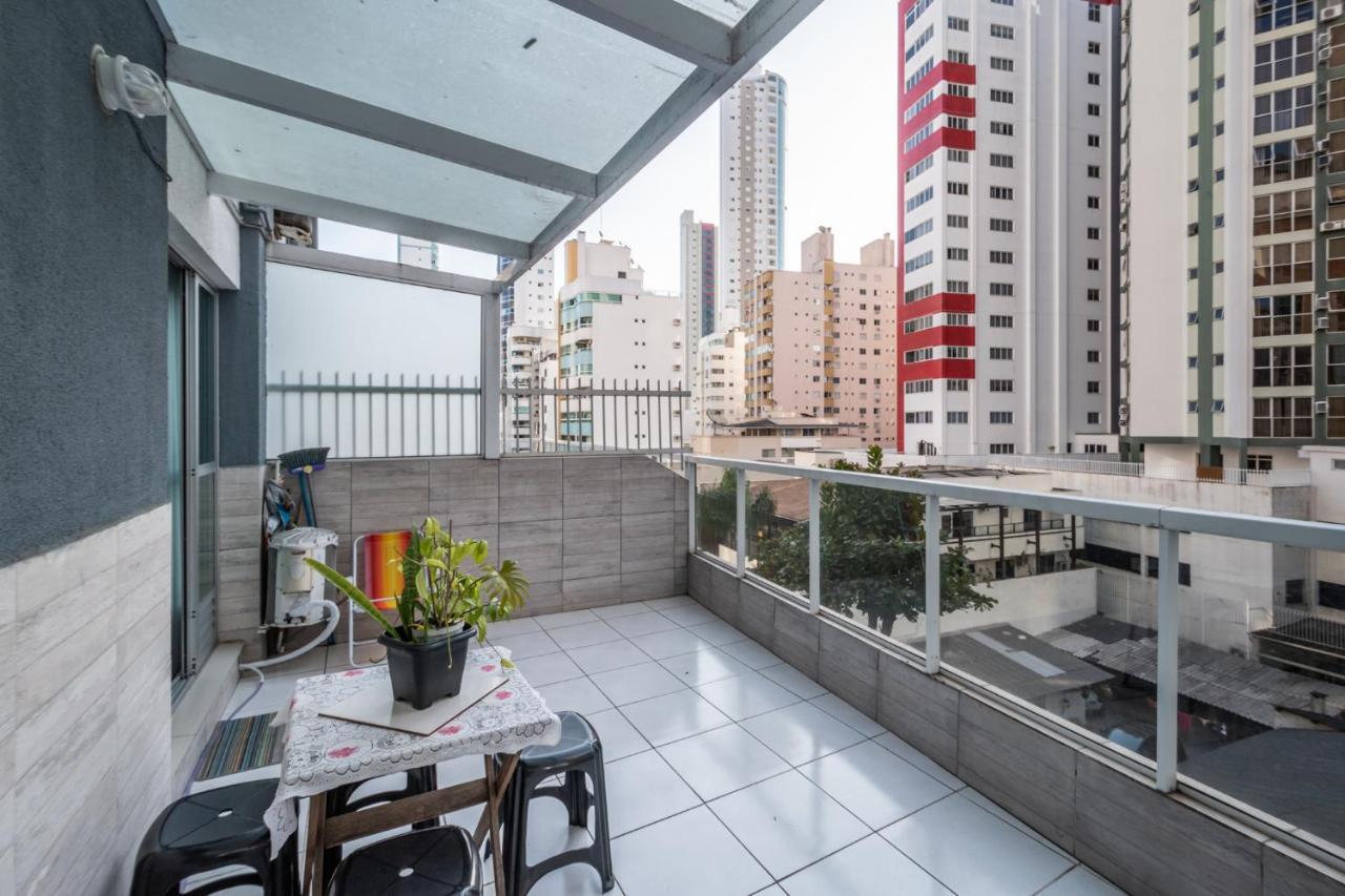Em Frente Ao Shopping Atlantico! Com Sacada, Garagem E Ar Condicionado Lägenhet Balneário Camboriú Exteriör bild